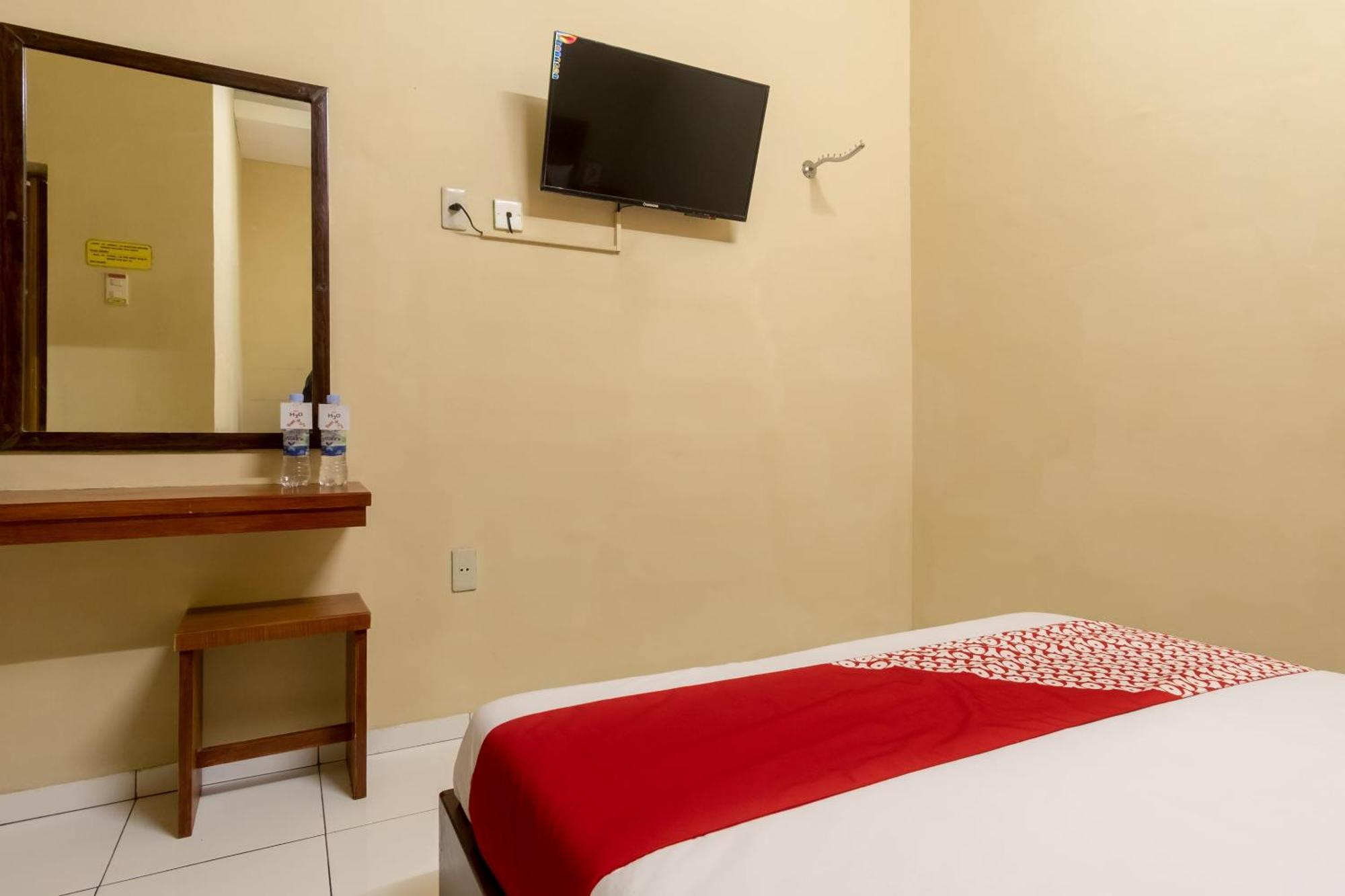 מדאן Capital O 615 Residence Puri Hotel Syariah מראה חיצוני תמונה