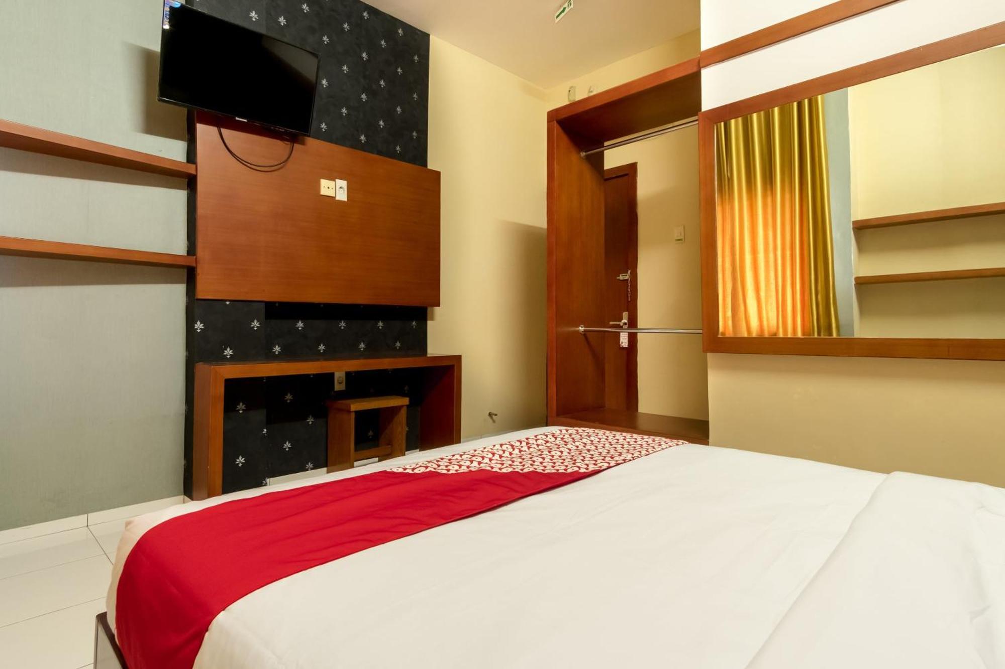 מדאן Capital O 615 Residence Puri Hotel Syariah מראה חיצוני תמונה