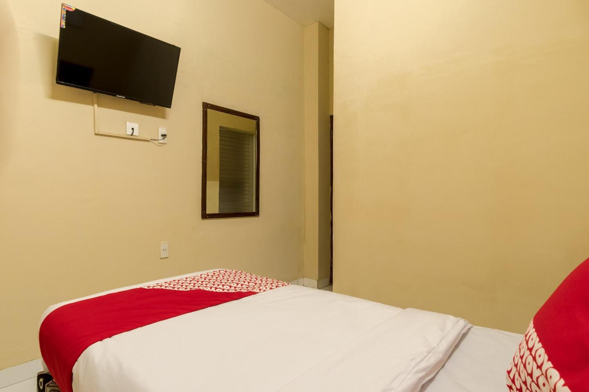 מדאן Capital O 615 Residence Puri Hotel Syariah מראה חיצוני תמונה